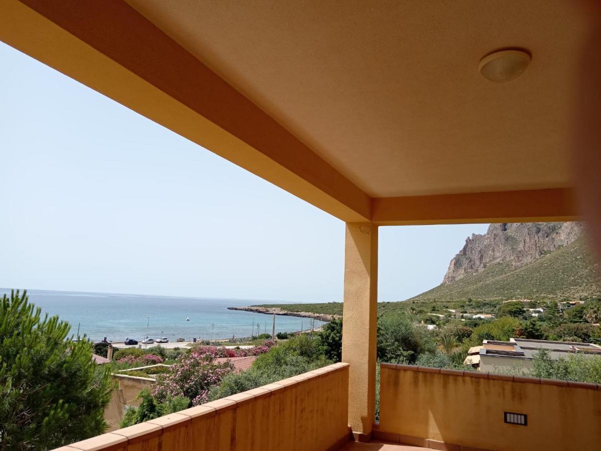 Il Rustico Di Pino Villa กุสโตนาชี ภายนอก รูปภาพ