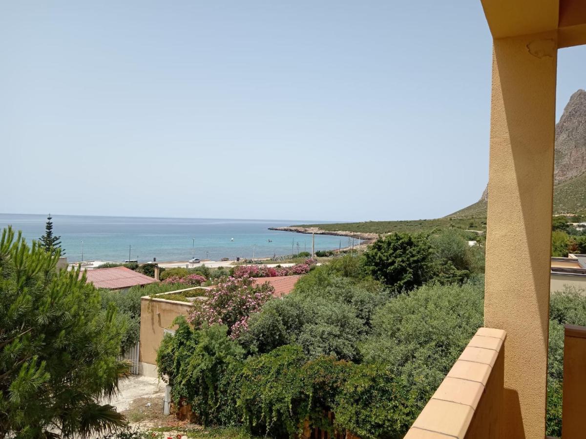 Il Rustico Di Pino Villa กุสโตนาชี ภายนอก รูปภาพ