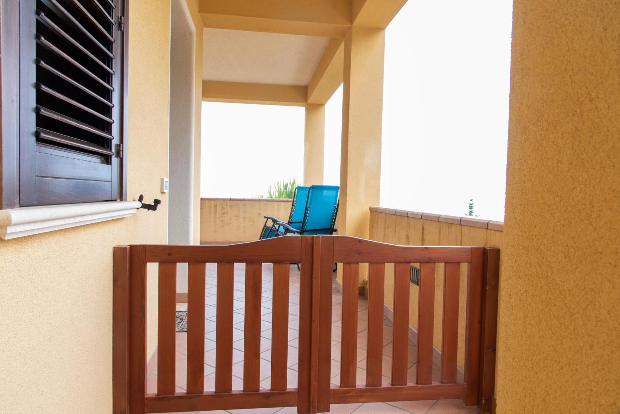 Il Rustico Di Pino Villa กุสโตนาชี ภายนอก รูปภาพ