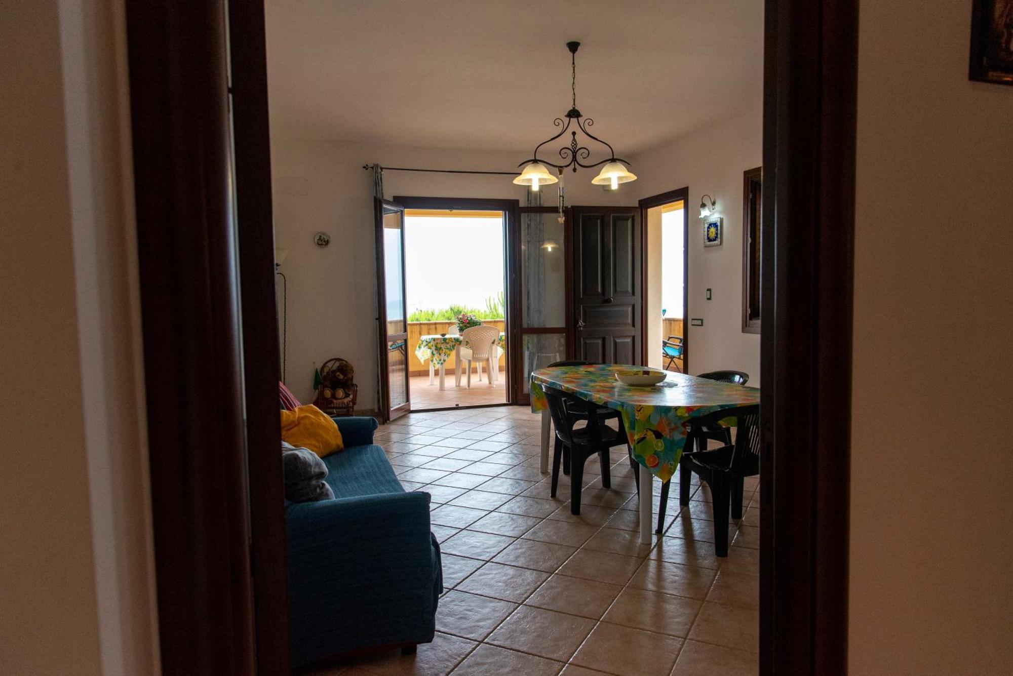 Il Rustico Di Pino Villa กุสโตนาชี ภายนอก รูปภาพ